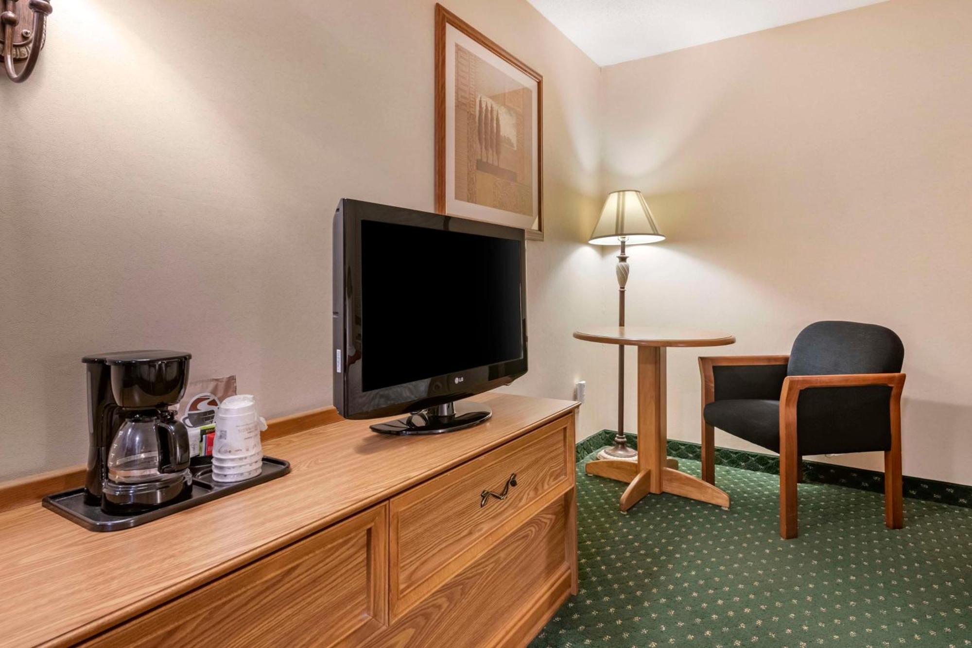 Surestay Plus Hotel By Best Western Buffalo Ngoại thất bức ảnh